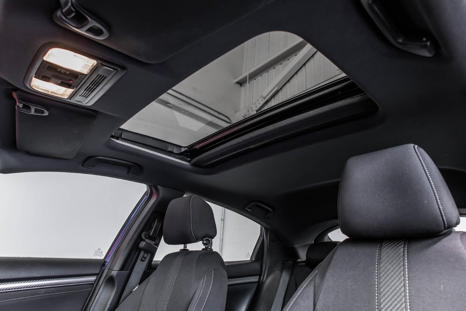 honda Civic Hatchback 2018 - 37