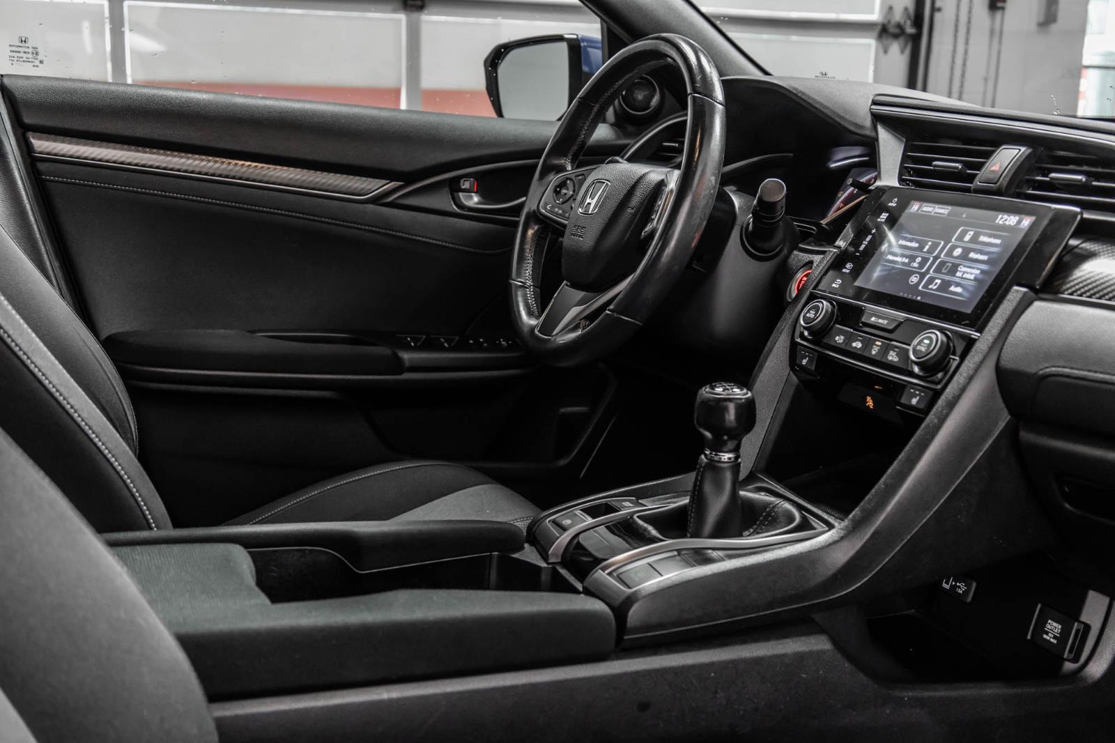 honda Civic Hatchback 2018 - 43