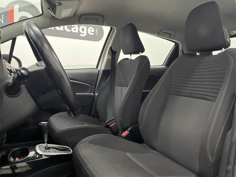 toyota Yaris 2018 - 8