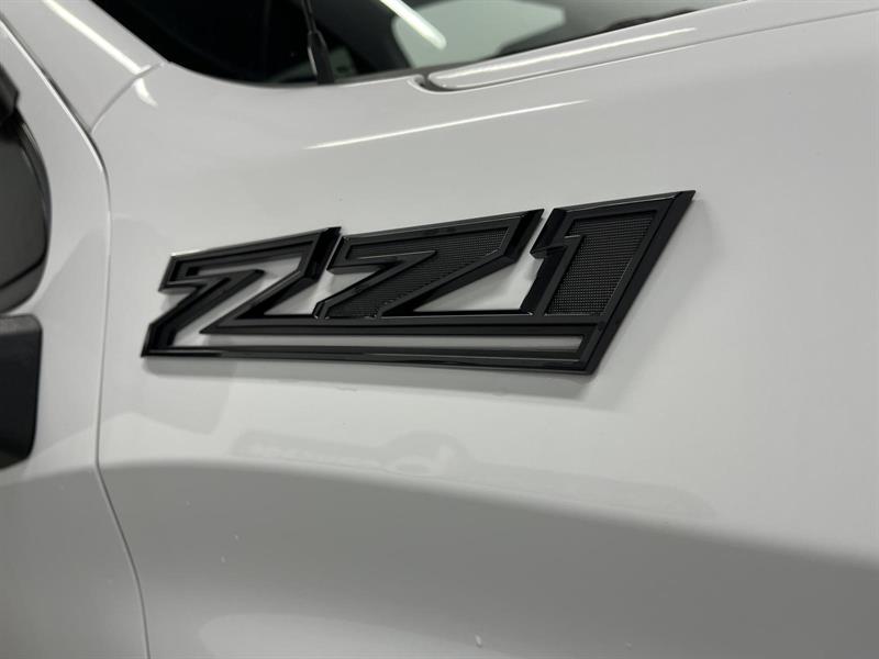 chevrolet Silverado 1500 2023 - 25