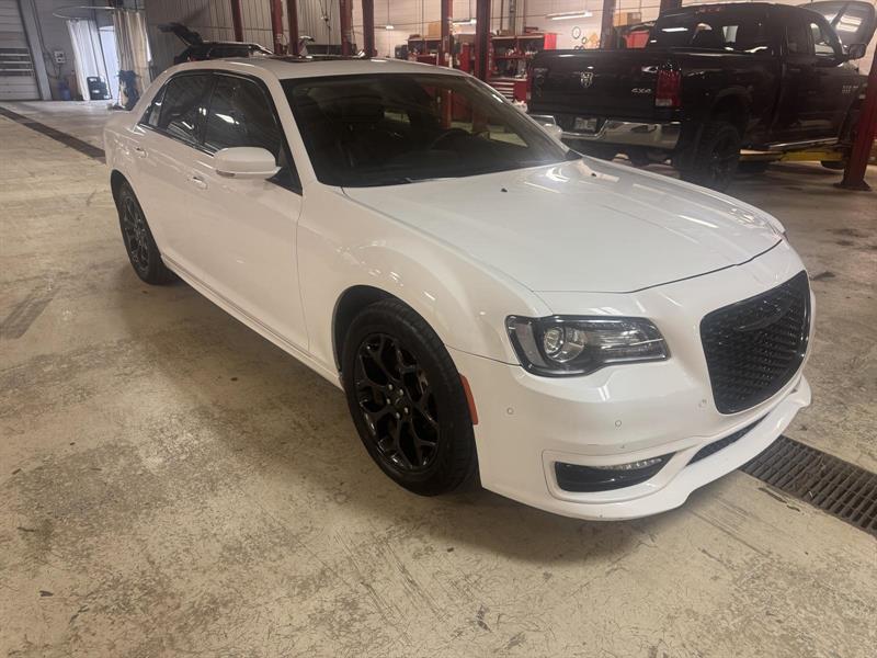 chrysler 300 Touring L 2023 - 6