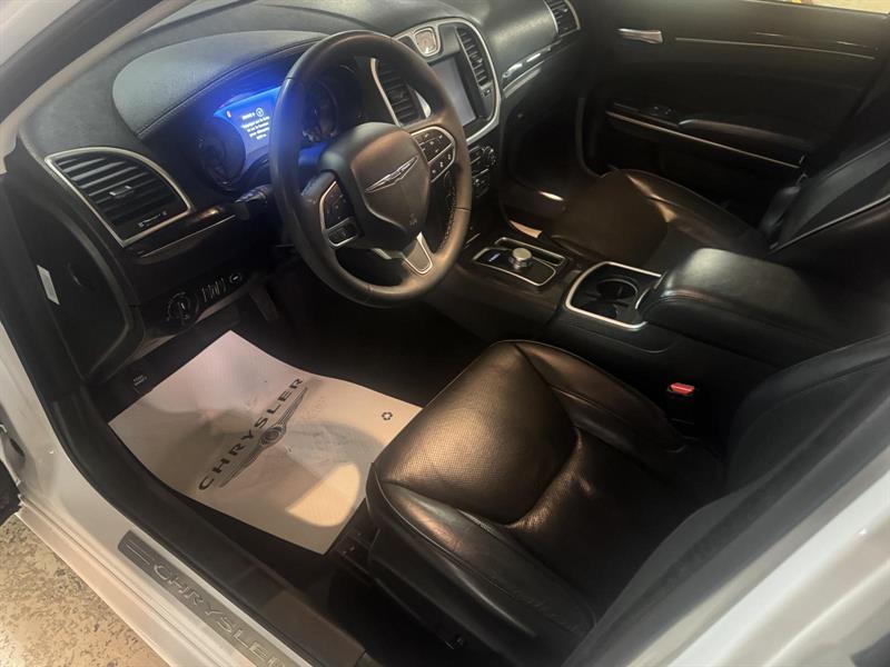 chrysler 300 Touring L 2023 - 7