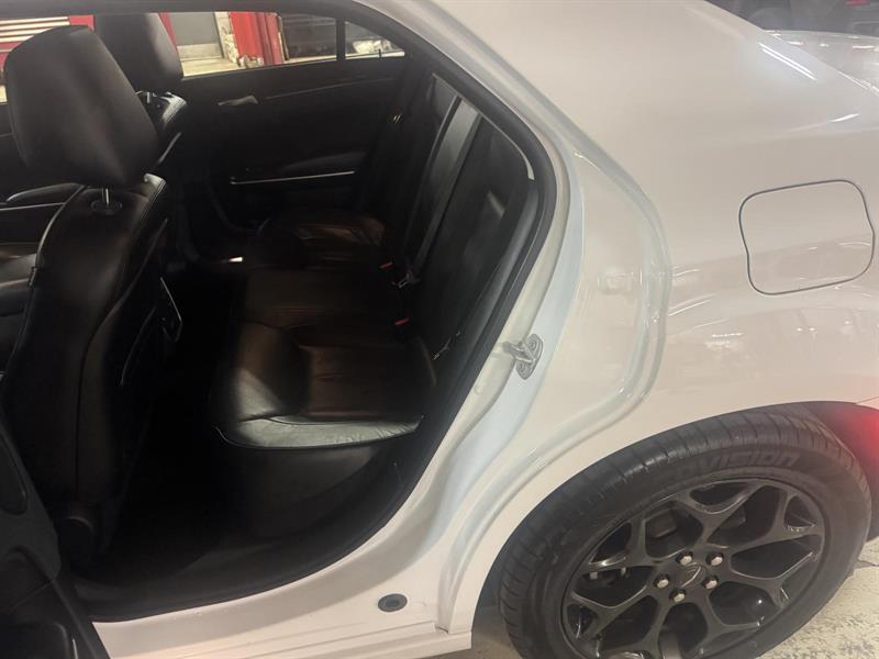 chrysler 300 Touring L 2023 - 8