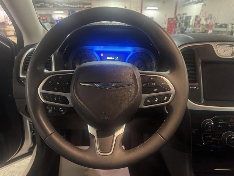 chrysler 300 Touring L 2023 - 9