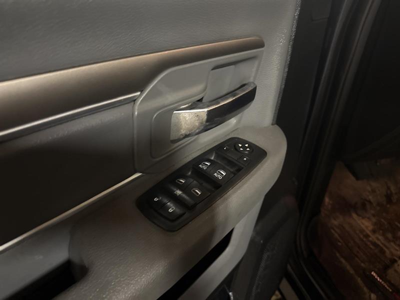 ram 1500 CLASSIC SLT 2019 - 14