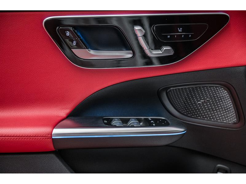 mercedes-benz C300 2023 - 12