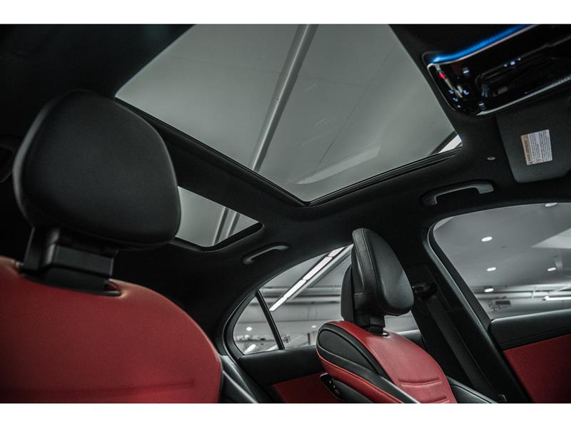 mercedes-benz C300 2023 - 30