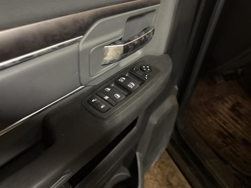 ram 1500 CLASSIC SLT 2023 - 11