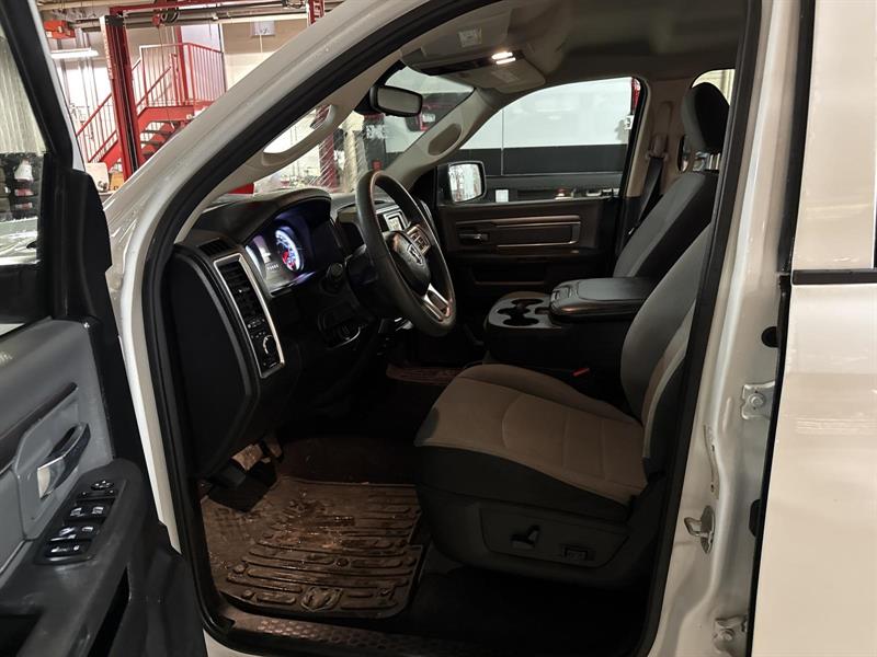 ram 1500 CLASSIC SLT 2022 - 11