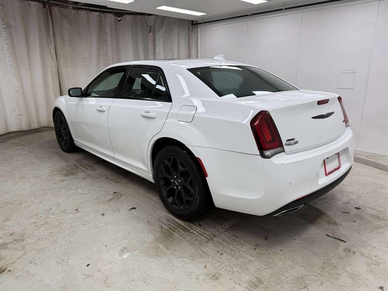 chrysler 300 Touring L 2023 - 5
