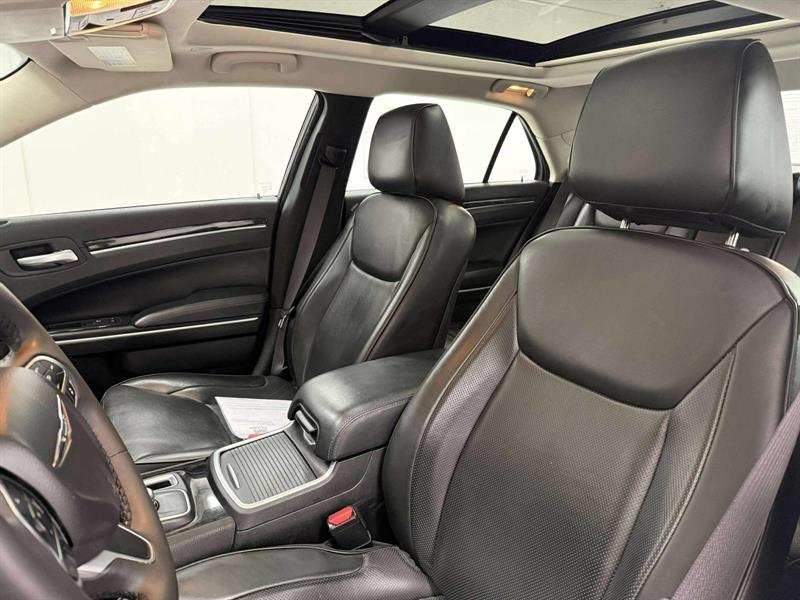 chrysler 300 Touring L 2023 - 9