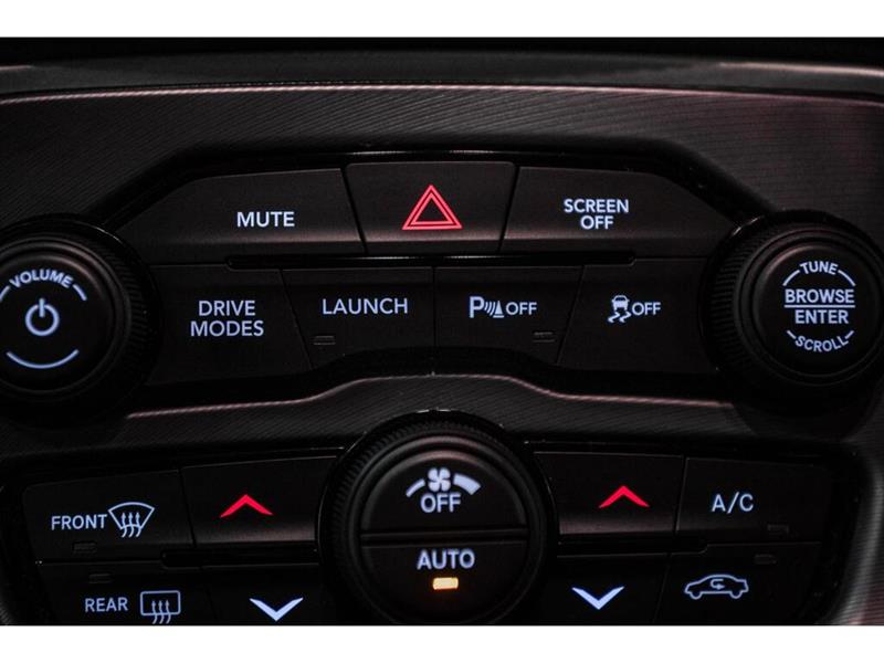 dodge Challenger 2021 - 23