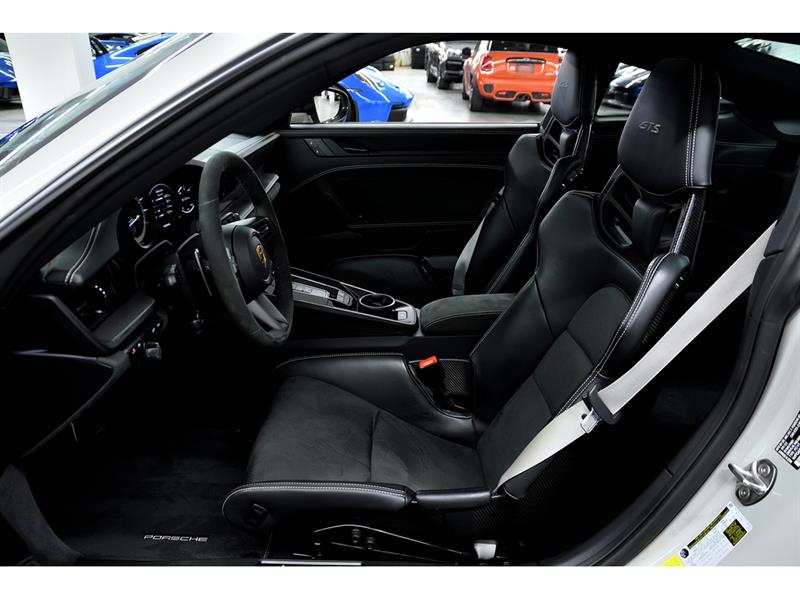 porsche 911 2023 - 13