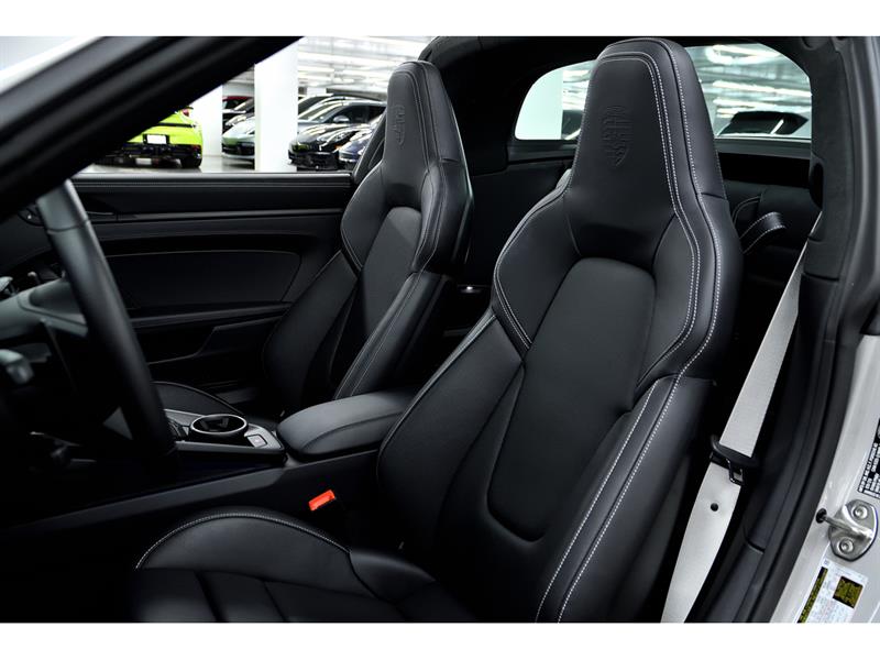 porsche 911 2025 - 16