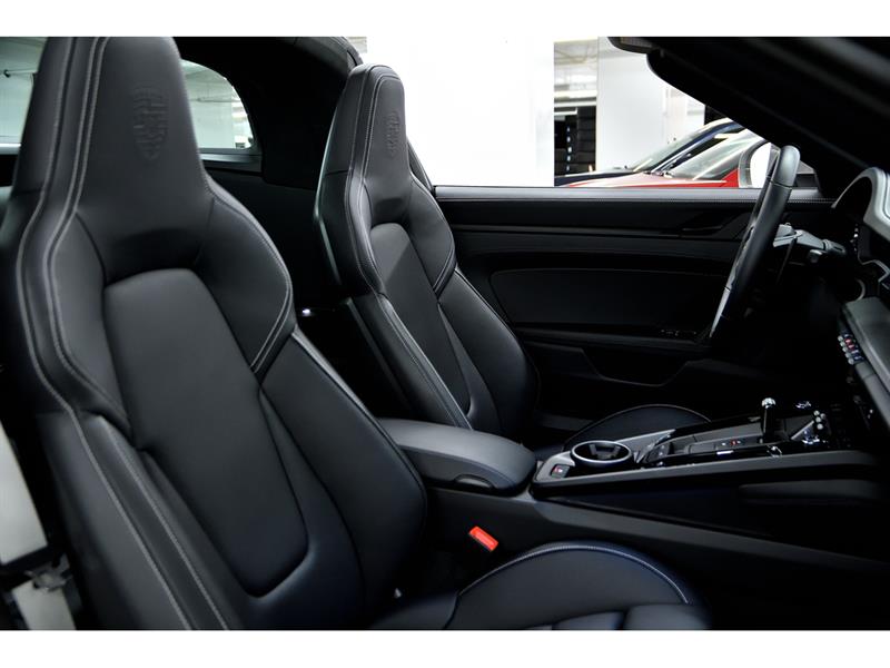 porsche 911 2025 - 36