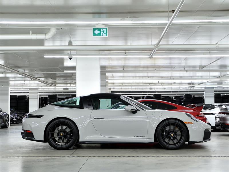 porsche 911 2025 - 40