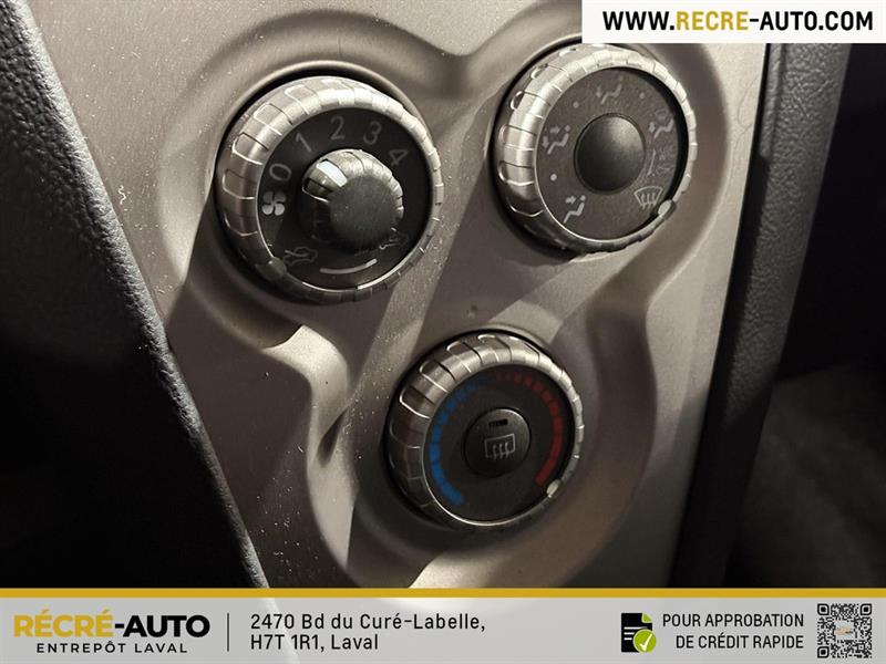 toyota Yaris 2010 - 24