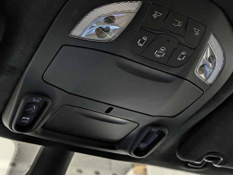 chrysler Pacifica Hybrid 2023 - 14