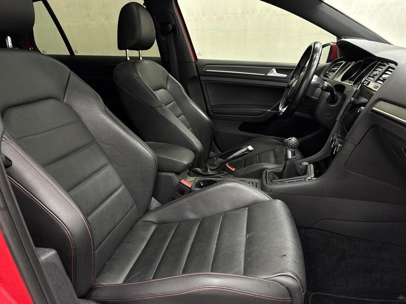 volkswagen Golf GTI 2018 - 33