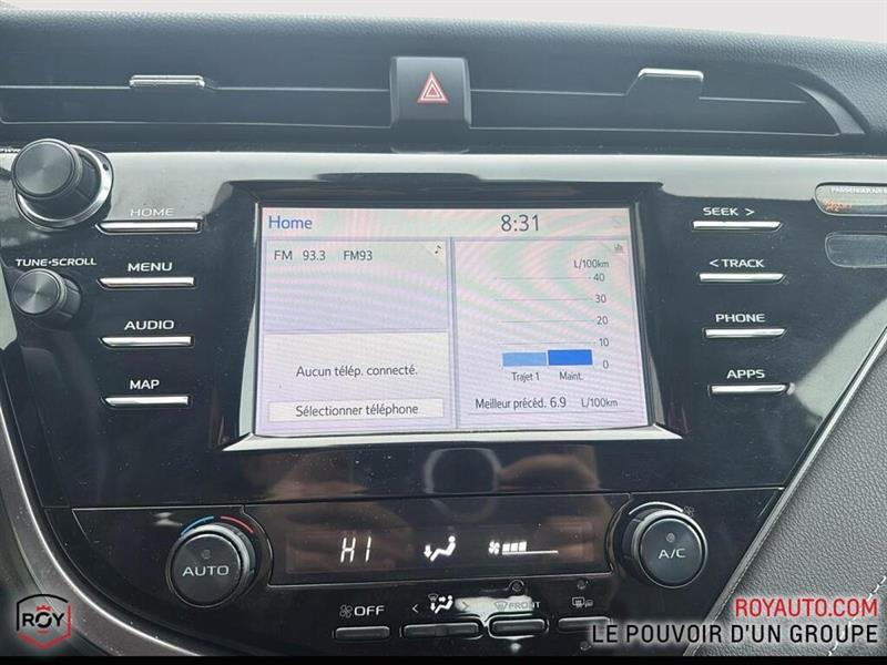 toyota Camry 2019 - 16