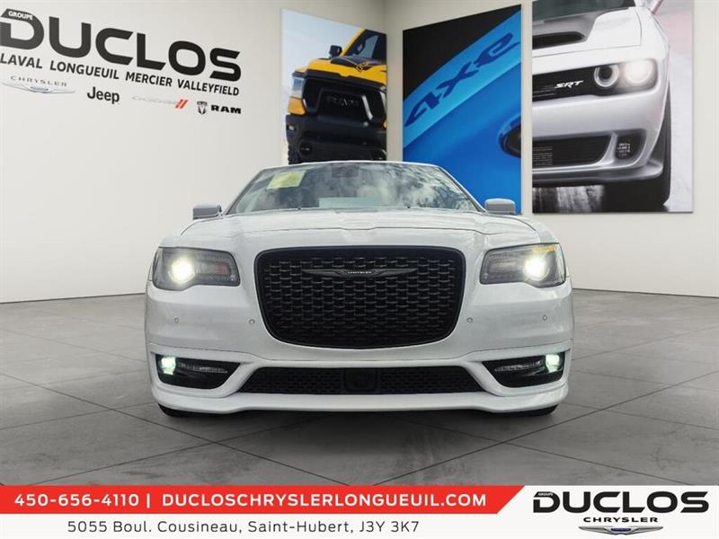 chrysler 300 2023 - 2