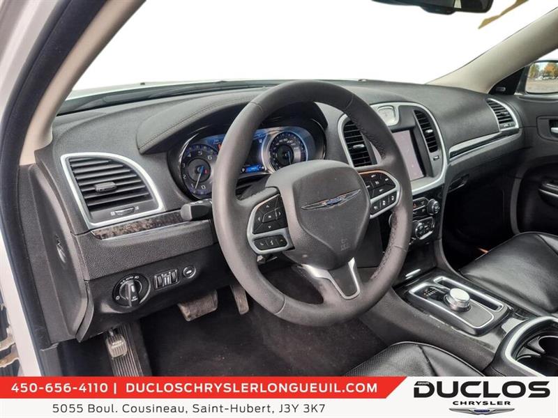 chrysler 300 2023 - 12