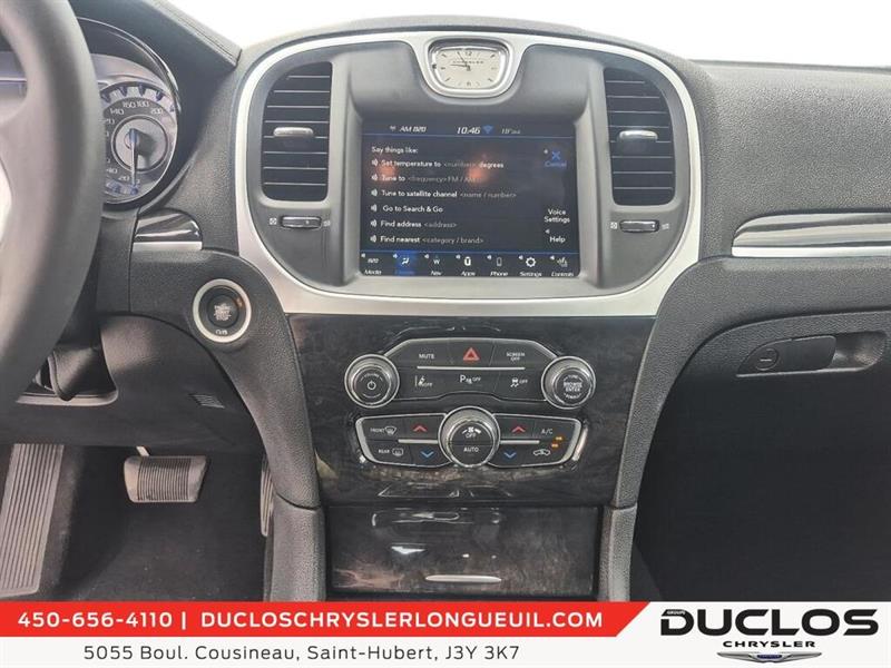 chrysler 300 2023 - 22