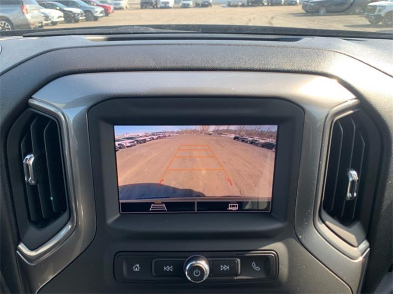 chevrolet Silverado 1500 2025 - 24