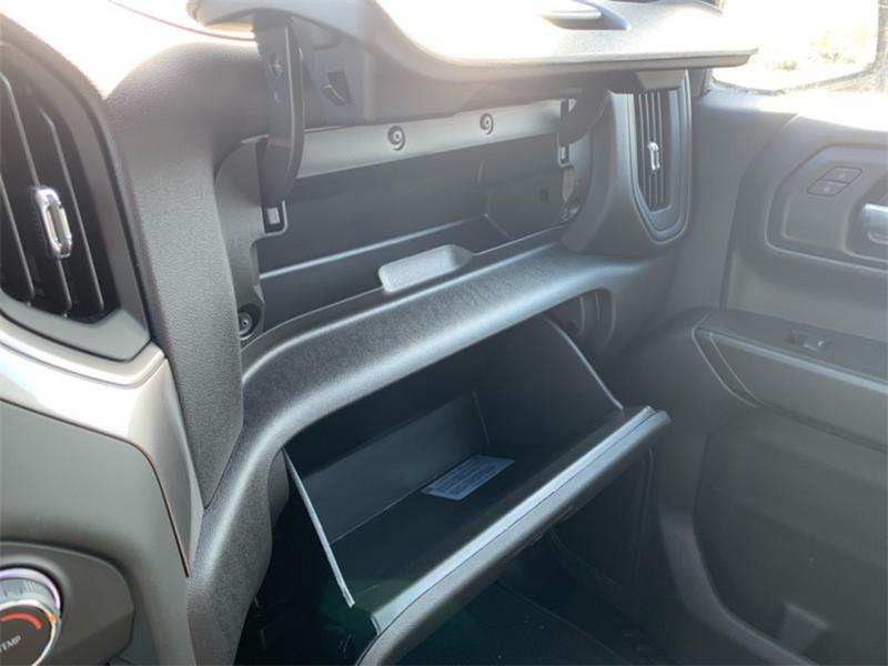 chevrolet Silverado 1500 2025 - 26