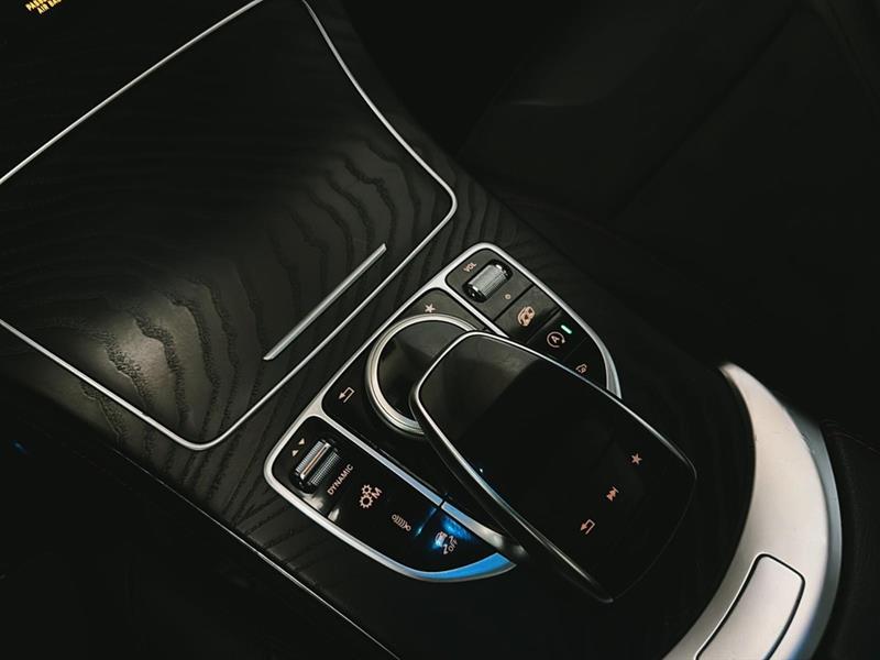 mercedes-benz GLC 2018 - 38