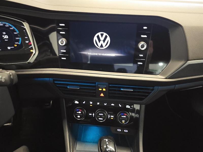 volkswagen Jetta 2023 - 16