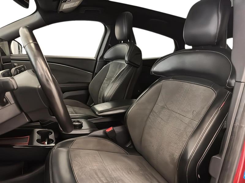 ford MACH E 2021 - 18