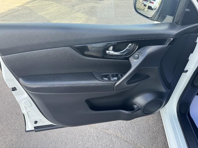 nissan Qashqai 2020 - 16