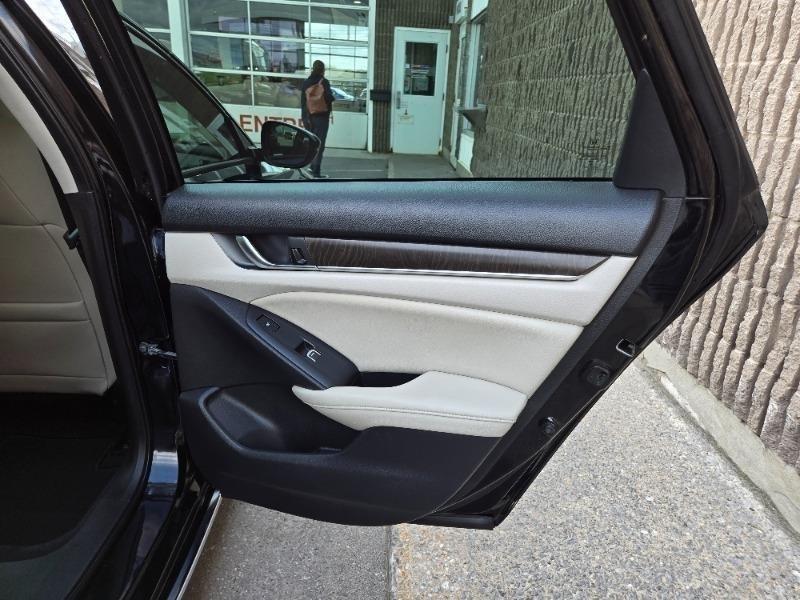 honda Accord Sedan 2019 - 18