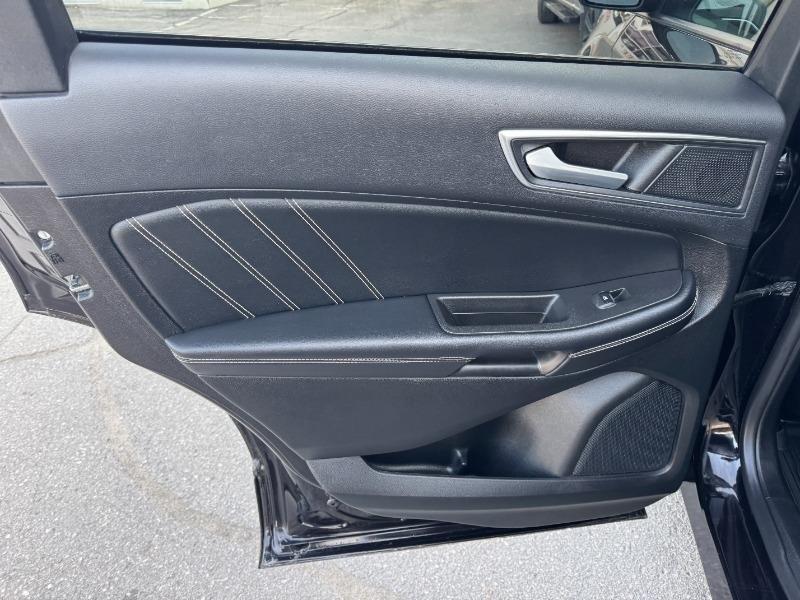 ford Edge 2022 - 18