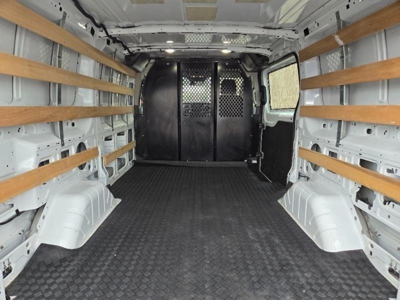 ford Transit Cargo Van 2023 - 17