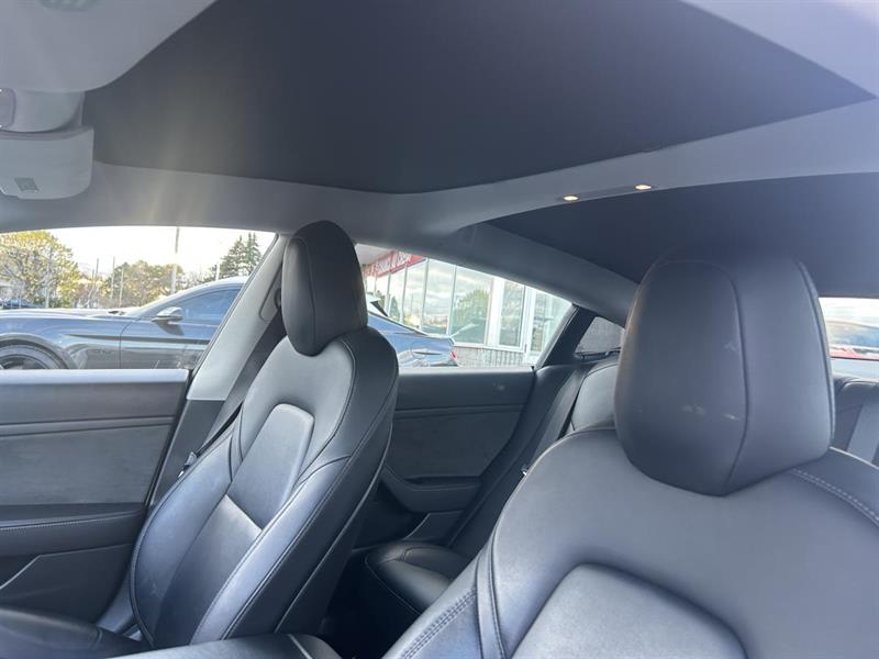 tesla Model 3 2020 - 12