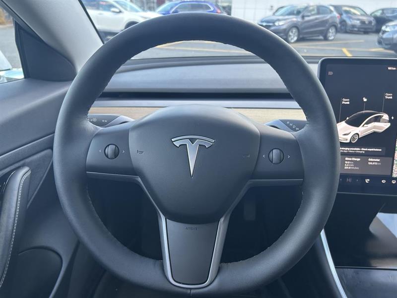 tesla Model 3 2020 - 18