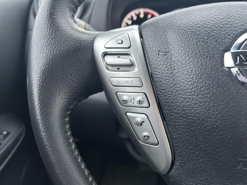 nissan Versa Note 2018 - 21