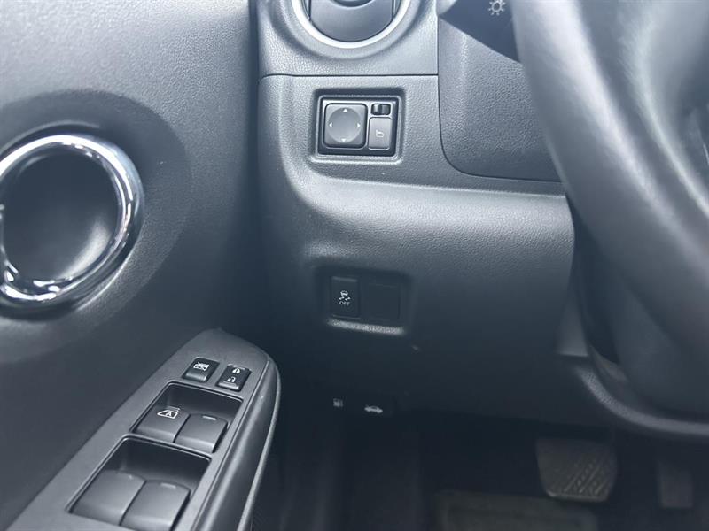 nissan Versa Note 2018 - 22