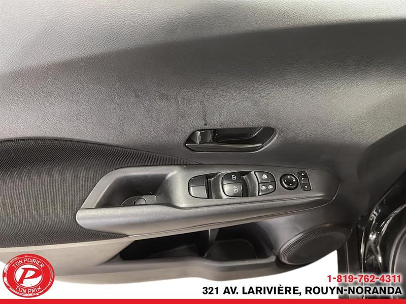 nissan Kicks Play 2025 - 12