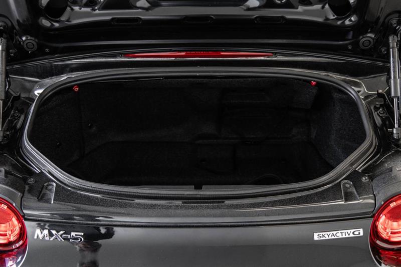 mazda MX-5 2023 - 11