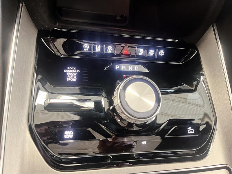 jeep Wagoneer L 2024 - 25