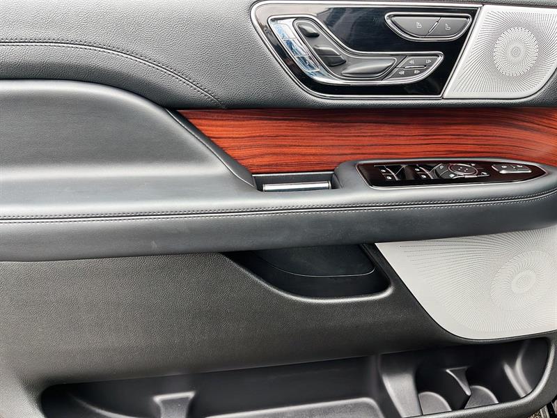 lincoln Navigator 2023 - 38