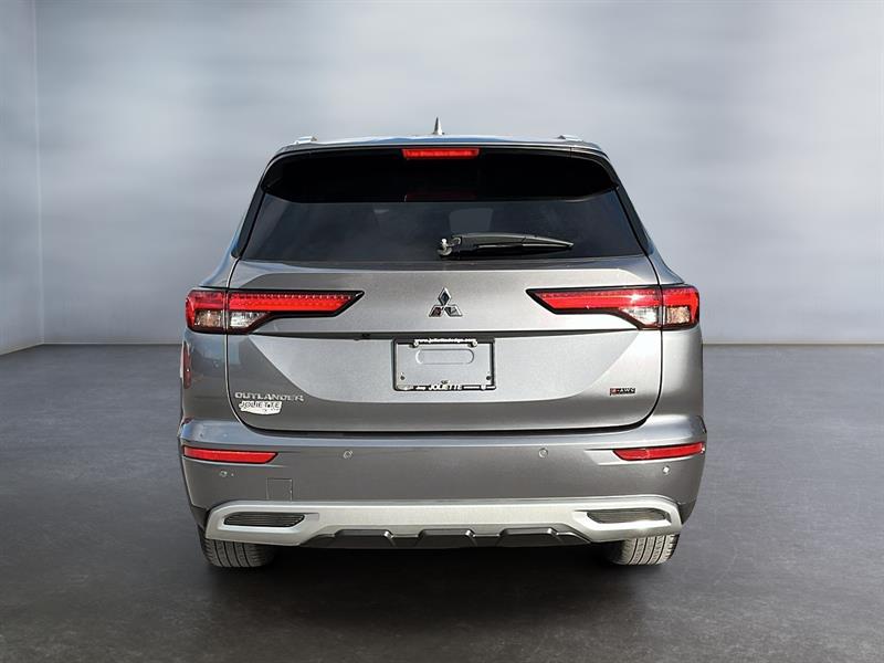 mitsubishi Outlander 2022 - 7