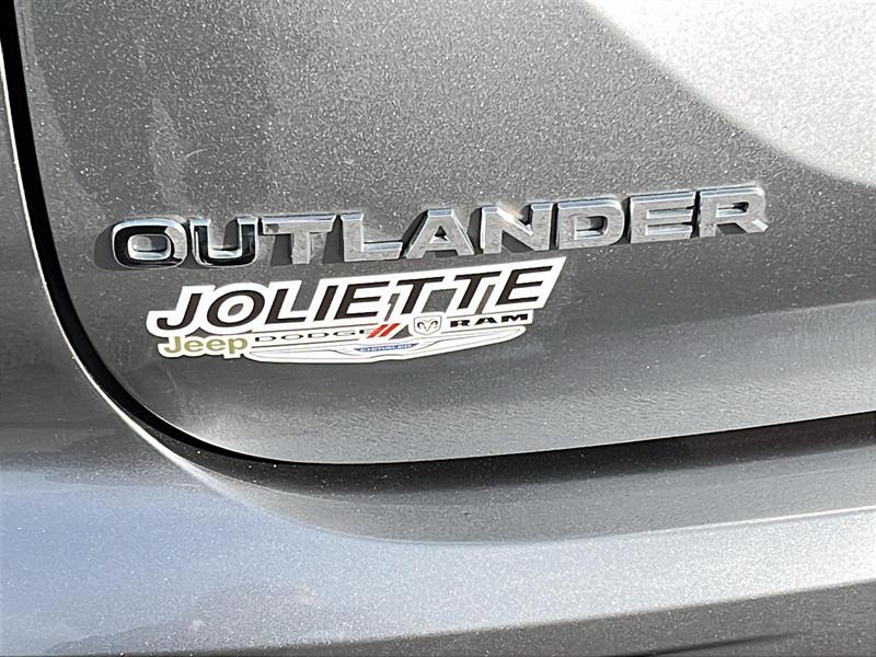 mitsubishi Outlander 2022 - 12