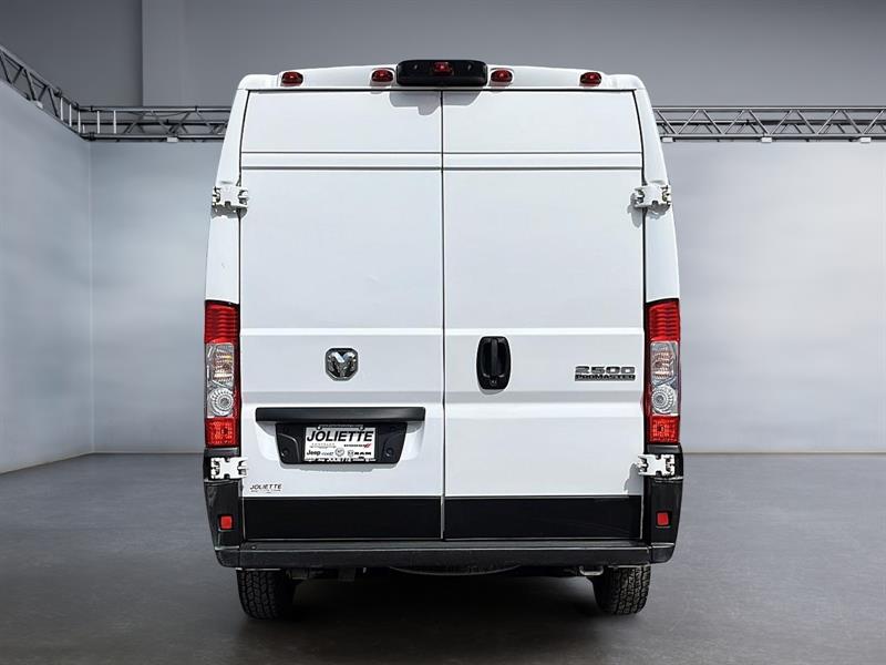 ram ProMaster 2023 - 7