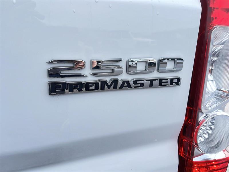 ram ProMaster 2023 - 12