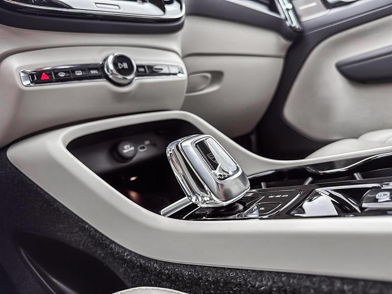 volvo XC40 2023 - 13