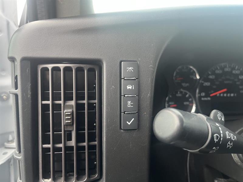 gmc Savana 2023 - 12